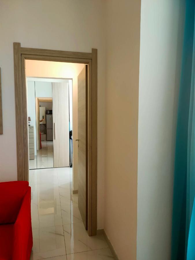 Appartamento Di Fronte Al Porto Turistico 卡利亚里 外观 照片